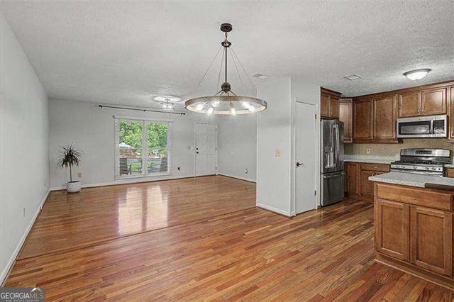 3095 Woodland Drive NW, Kennesaw, GA 30152