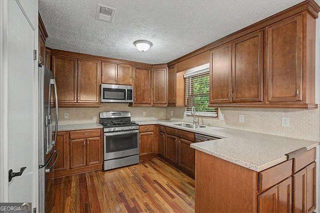 3095 Woodland Drive NW, Kennesaw, GA 30152