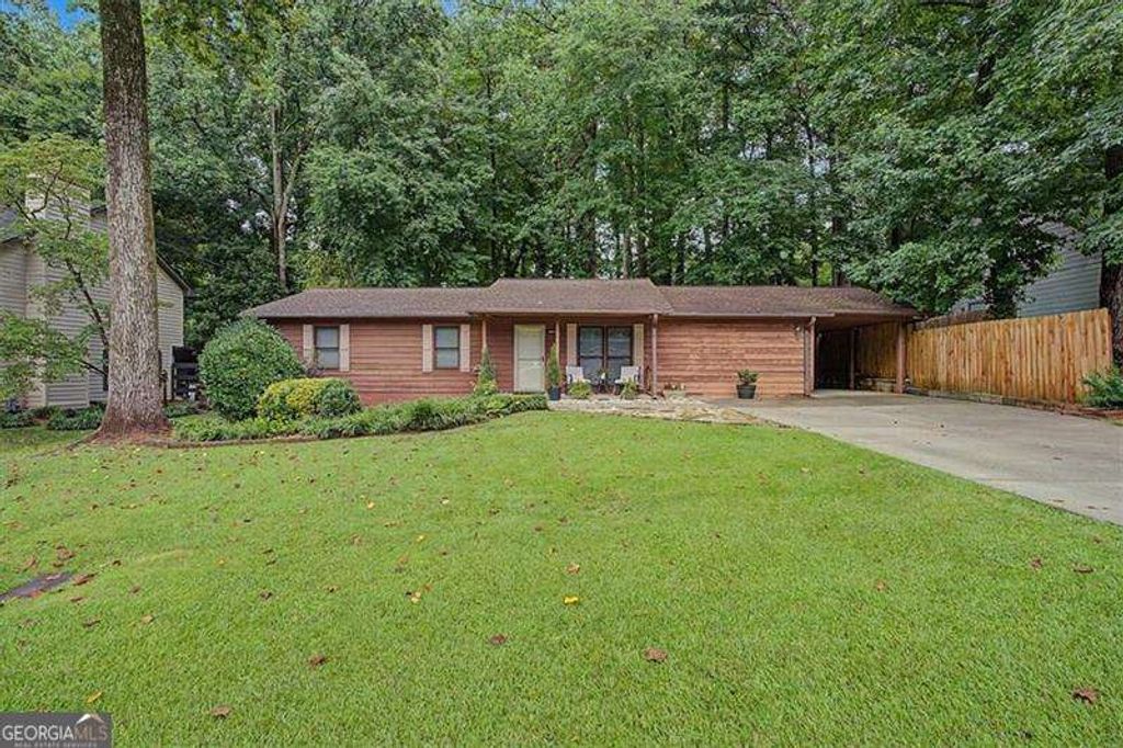 3095 Woodland Drive NW, Kennesaw, GA 30152