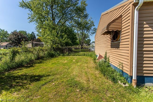 612 High Avenue, Niles, OH 44446