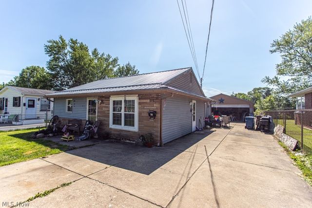 612 High Avenue, Niles, OH 44446