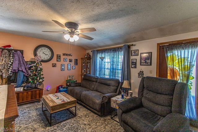 612 High Avenue, Niles, OH 44446