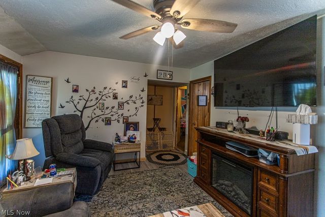 612 High Avenue, Niles, OH 44446