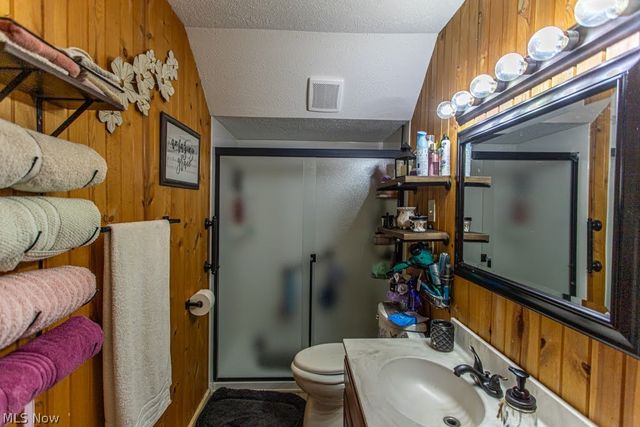 612 High Avenue, Niles, OH 44446