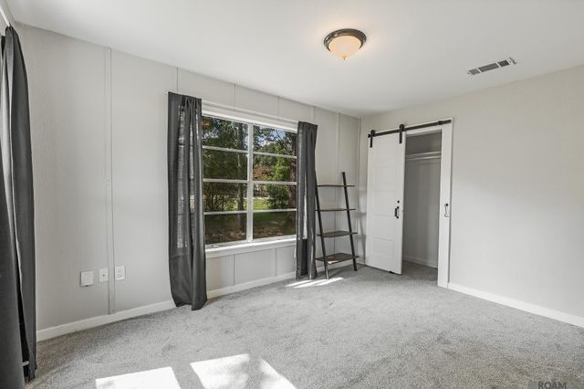 7869 Ben Fugler Rd, Denham Springs, LA 70706