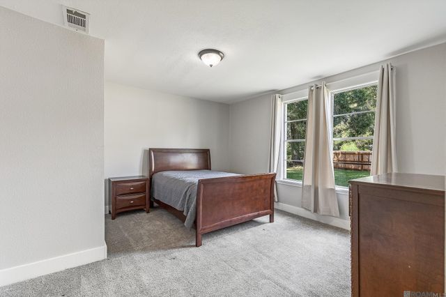 7869 Ben Fugler Rd, Denham Springs, LA 70706