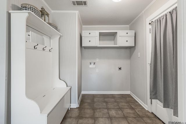 7869 Ben Fugler Rd, Denham Springs, LA 70706