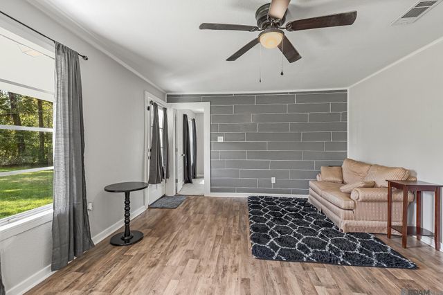 7869 Ben Fugler Rd, Denham Springs, LA 70706