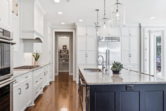 4410 Juleena Place, Minnetonka, MN 55345