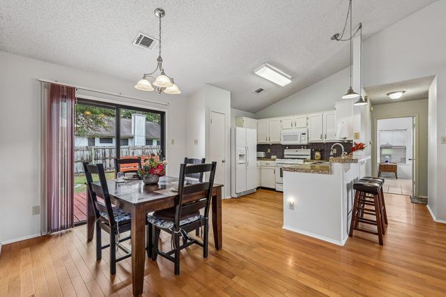 1705 Primrose TRL, Round Rock, TX 78664