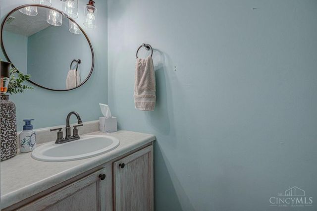 108 Carrie Drive, Harrison, OH 45030