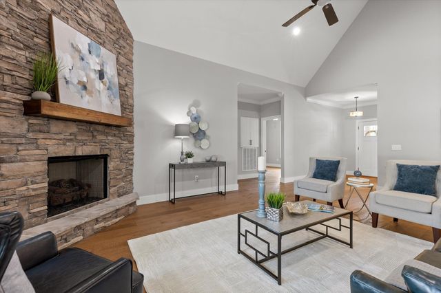 255 Goose Creek Circle, Soddy Daisy, TN 37379