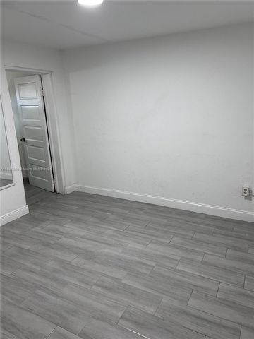 9301 NW 4th Ave 4, Miami, FL 33150