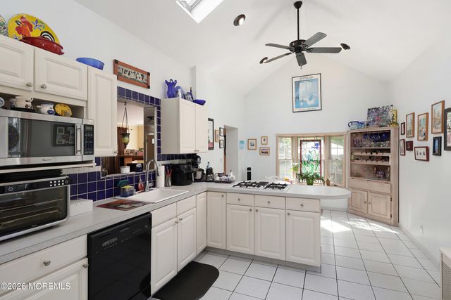 271 Main Street, South River, NJ 08882