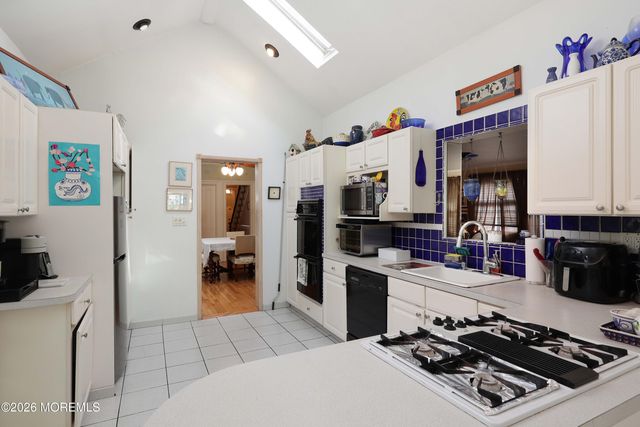 271 Main Street, South River, NJ 08882