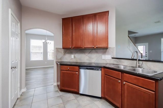 5222 Rio Drive, Baytown, TX 77521