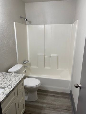 400 Starr Street, Dallas, TX 75203