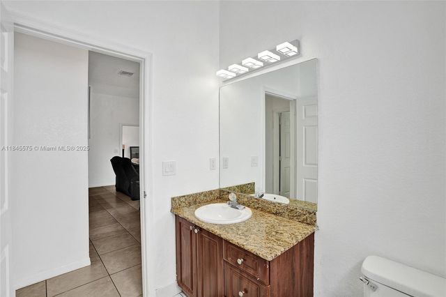2831 NW 6th Ct, Fort Lauderdale, FL 33311