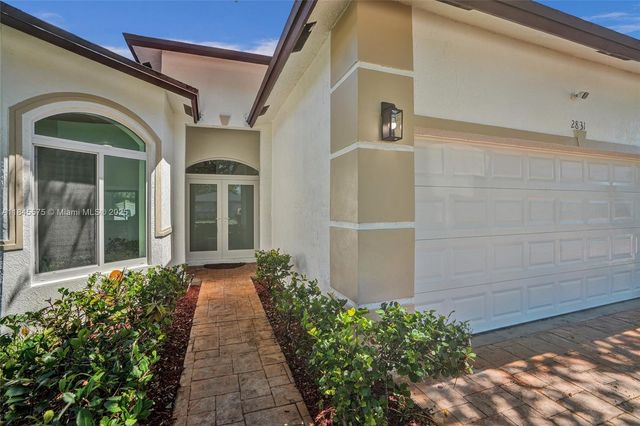 2831 NW 6th Ct, Fort Lauderdale, FL 33311