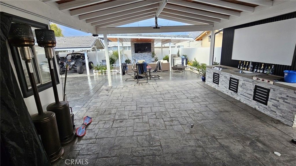 Image 24 of property listing at 1821 E Avenue Q12, Palmdale, CA 93550