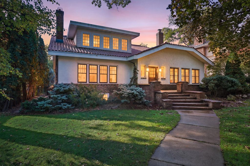 2409 W 22nd Street, Minneapolis, MN 55405 — exterior
