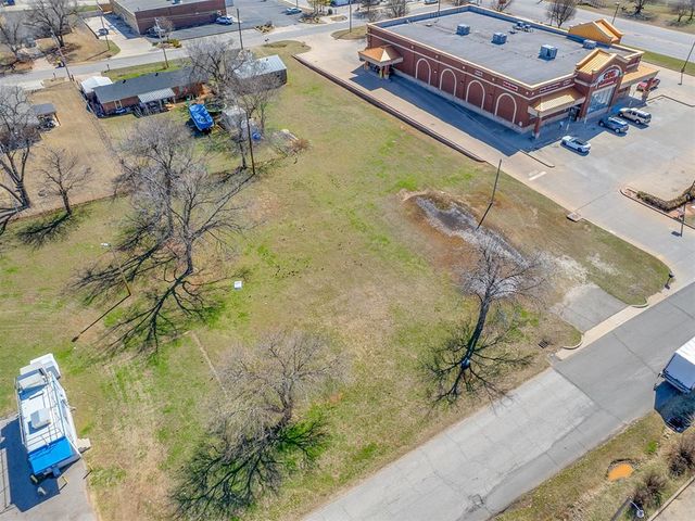 N Harper Street, Choctaw, OK 73020