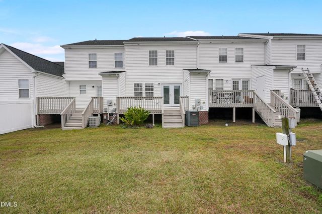 1707 Stroll Circle, Fuquay Varina, NC 27526