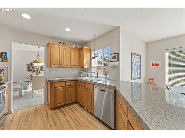 9024 Sw 75TH Ave, Tigard, OR 97223