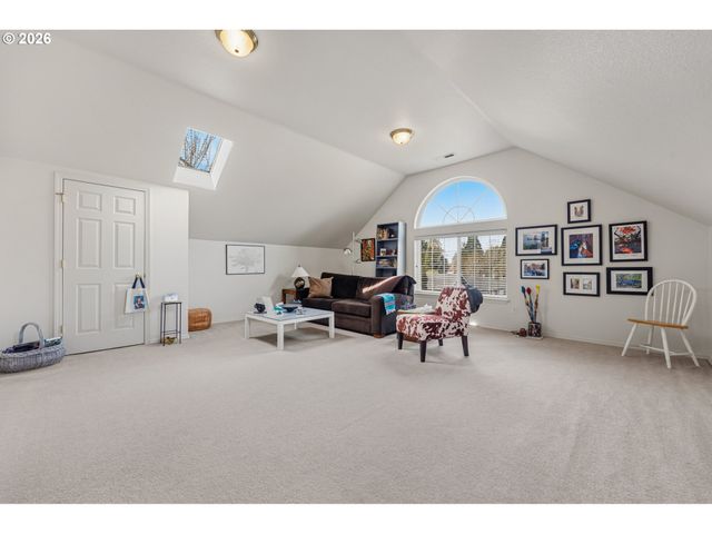 9024 Sw 75TH Ave, Tigard, OR 97223