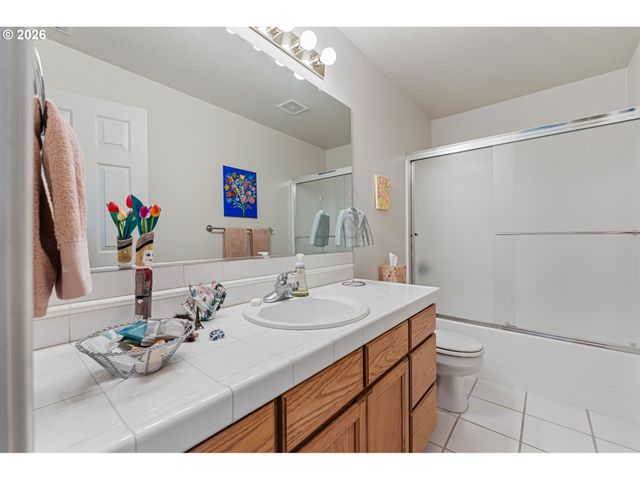 9024 Sw 75TH Ave, Tigard, OR 97223