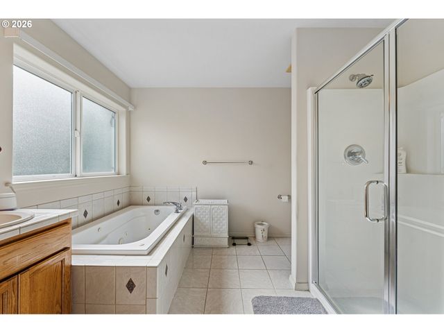 9024 Sw 75TH Ave, Tigard, OR 97223