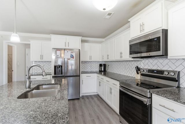 186 Toney School Road, Toney, AL 35773