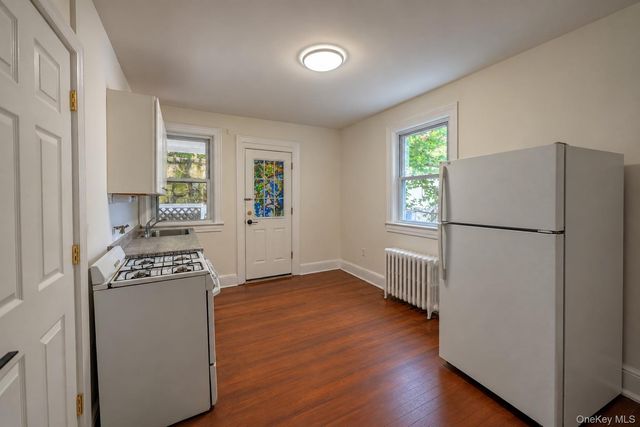 364 Ashford Avenue 1E, Dobbs Ferry, NY 10522