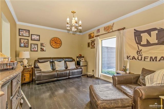 218 Palm Valley W Drive, Harlingen, TX 78552