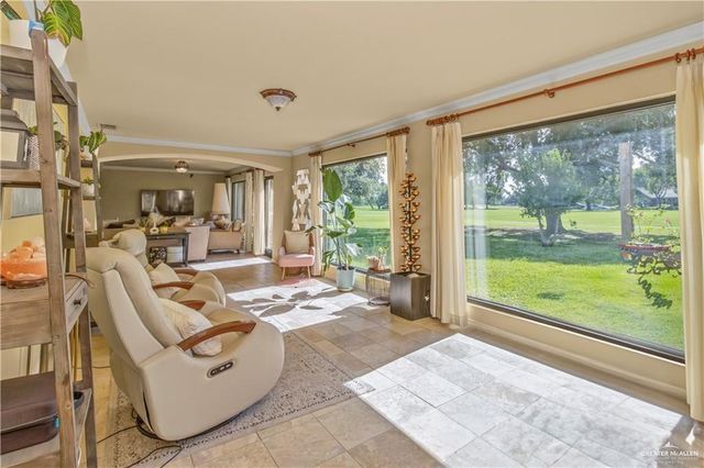 218 Palm Valley W Drive, Harlingen, TX 78552