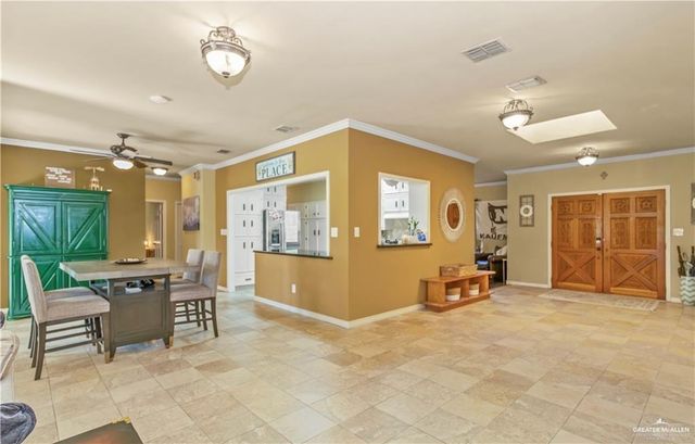 218 Palm Valley W Drive, Harlingen, TX 78552