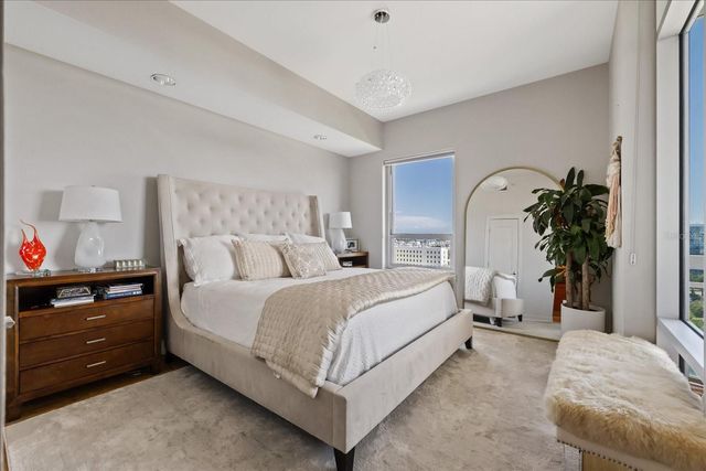 400 4TH AVENUE S 1004, St Petersburg, FL 33701