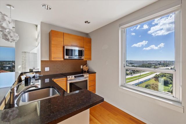 400 4TH AVENUE S 1004, St Petersburg, FL 33701