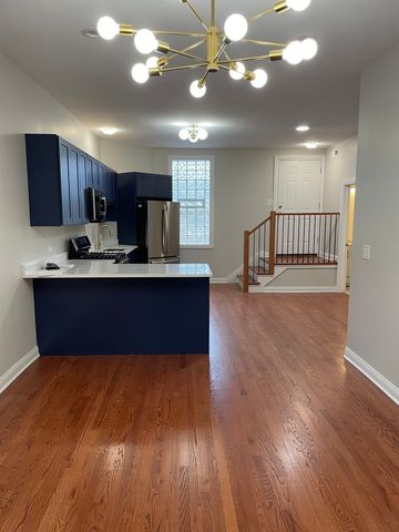 3218 W Lawrence Avenue 1, Chicago, IL 60625