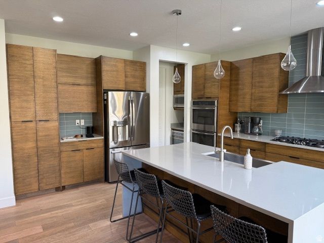 3075 E CREEK RD, Cottonwood Heights, UT 84093