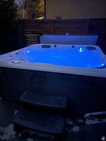 3075 E CREEK RD, Cottonwood Heights, UT 84093