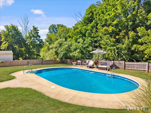 165 Brown Street, Middletown, CT 06457