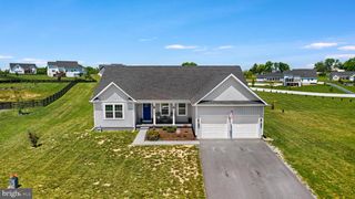 440 NAPLES WAY, Charles Town, WV 25414