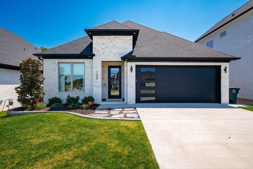 123 Fletcher Ridge Drive, Little Rock, AR 72223