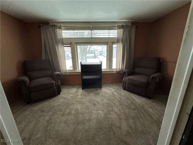 10421 Linnet Avenue, Cleveland, OH 44111