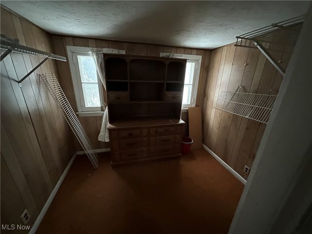 10421 Linnet Avenue, Cleveland, OH 44111