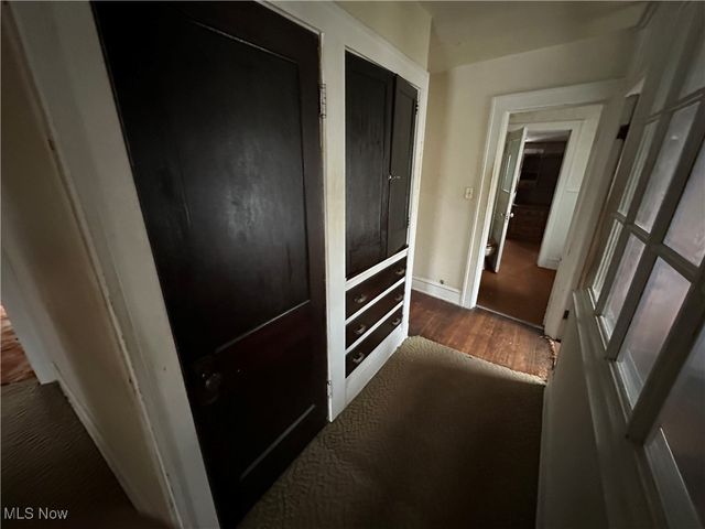 10421 Linnet Avenue, Cleveland, OH 44111