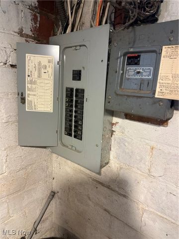 10421 Linnet Avenue, Cleveland, OH 44111