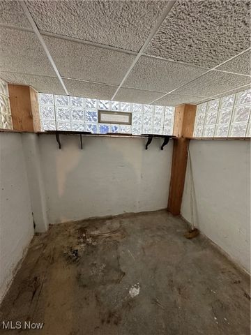 10421 Linnet Avenue, Cleveland, OH 44111