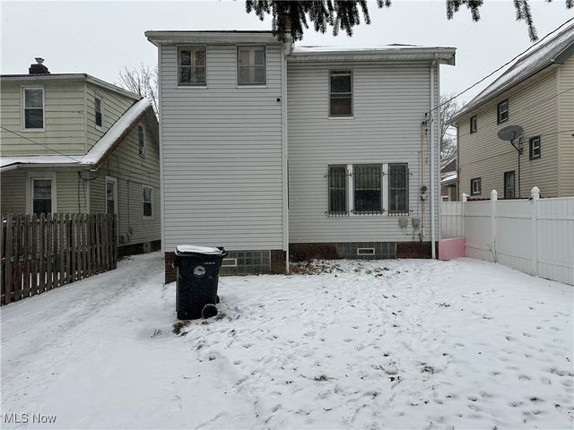 10421 Linnet Avenue, Cleveland, OH 44111